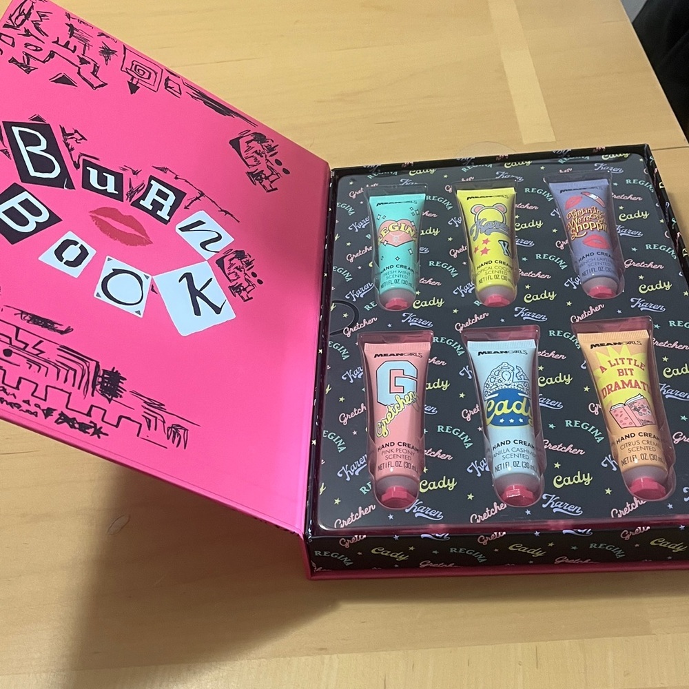๐๐๐ Host Pick ๐๐๐Burn Book Hand Cream Set - Pink - Picture 4 of 5